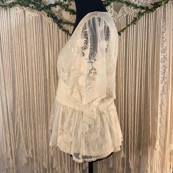 NWOT Flying Tomato Lace Blouse - Picture 2 of 7